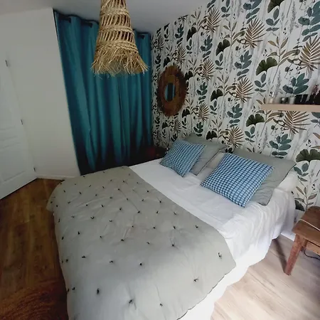 Un Ete Auvergnat - Maison Moderne Et Calme A Riom-chatel Guyon Villa