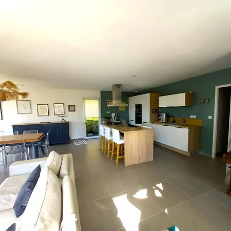 Un Ete Auvergnat - Maison Moderne Et Calme A Riom-chatel Guyon Riom